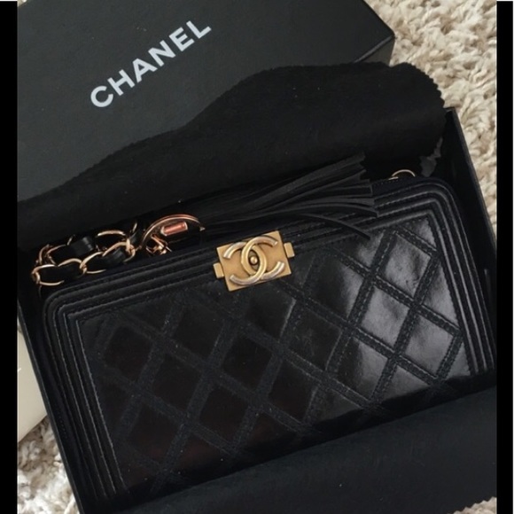 CHANEL Handbags - Chanel leather boy wallet